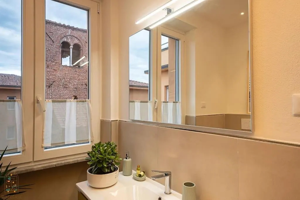 Il Sogno, Luxury Apartment In Piazza Napoleone لوكا